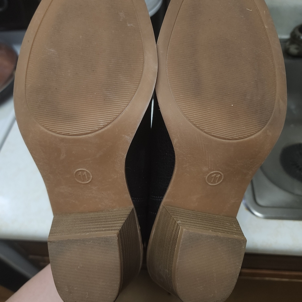 Booties size 11 - Picture 5 of 5